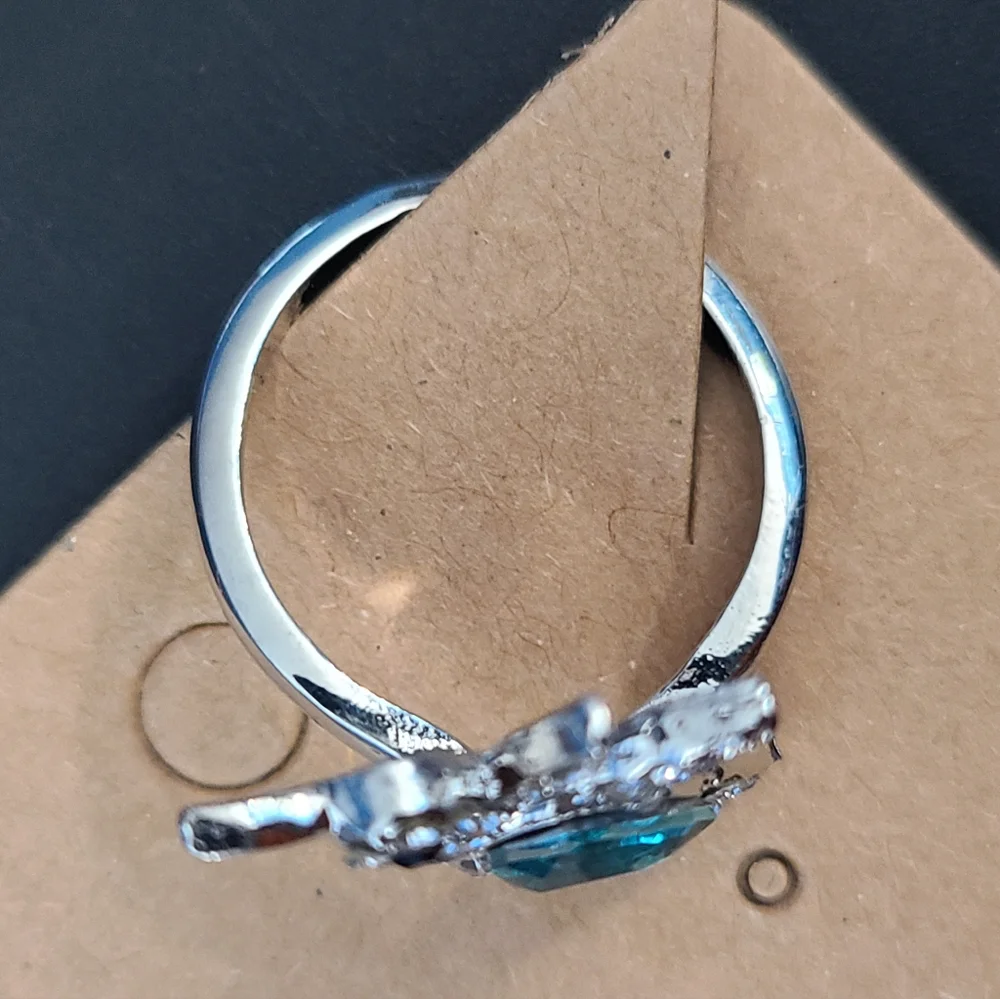 Hummingbird Ring - Picture 3 of 3